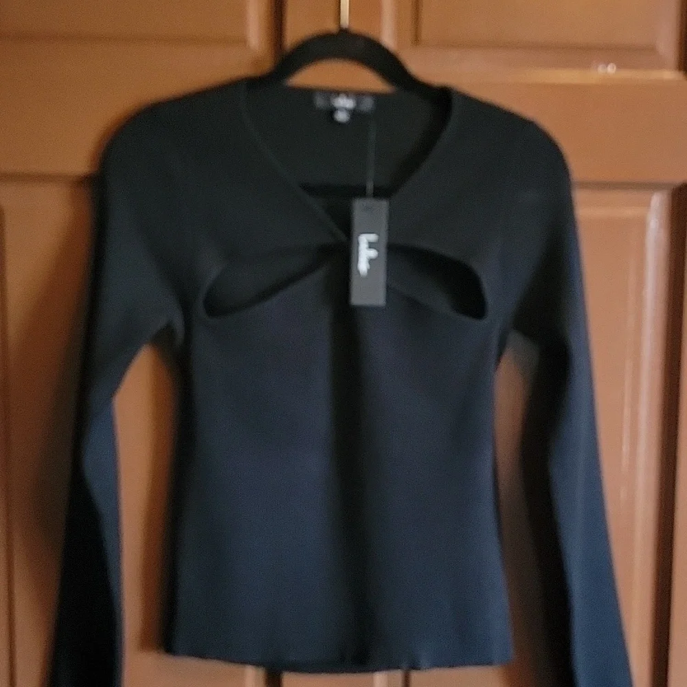 Lulus-Blk. stretchy ribbed long sleeved cut out sweater L. NWT. - Picture 2 of 8